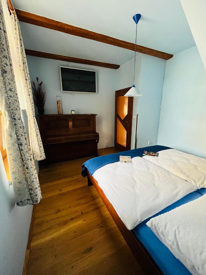 Apartman U Smrku Dvůr Králové nad Labem Extérieur photo